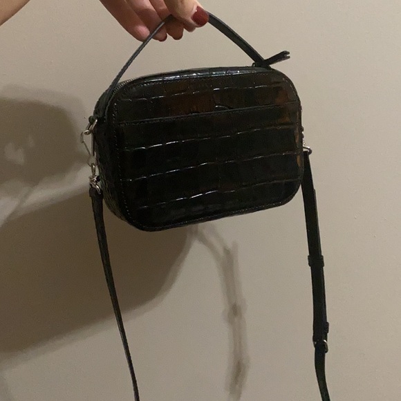 Balenciaga everyday camera bag with top handle - Picture 3 of 10